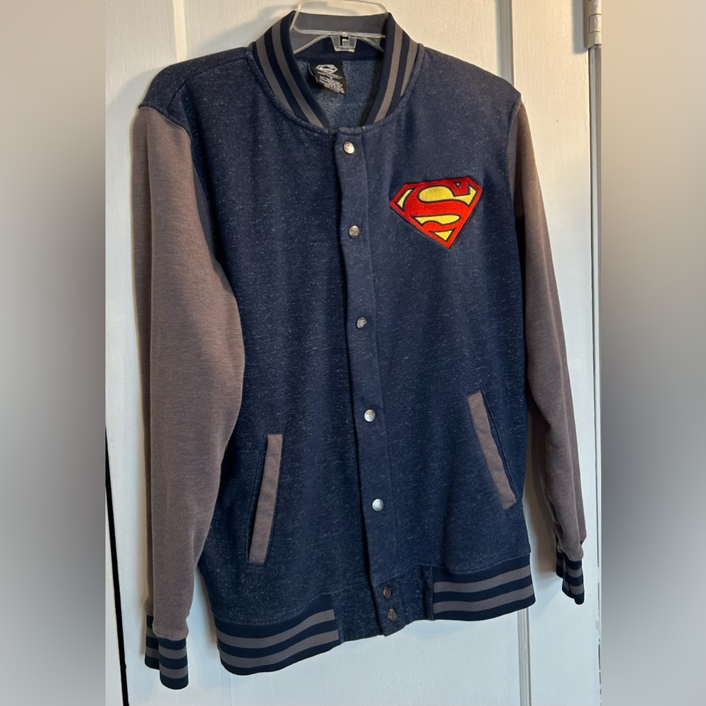 Men’s Superman DC Comic Varsity Jacket Size Small Faded Blue Snap Up Pre Owned